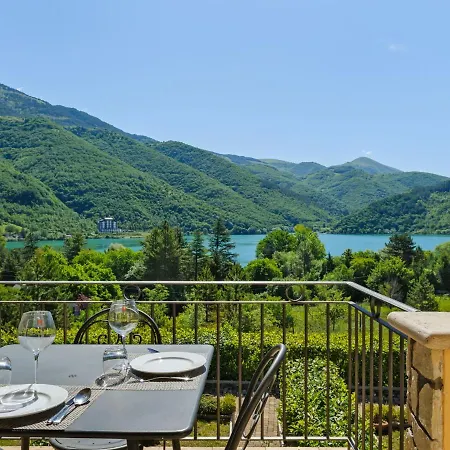Sun-kissed Holiday In With Terrace Сasa de vacaciones Scanno