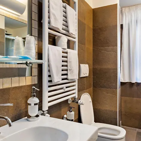 Sun-kissed Holiday In With Terrace Сasa de vacaciones *